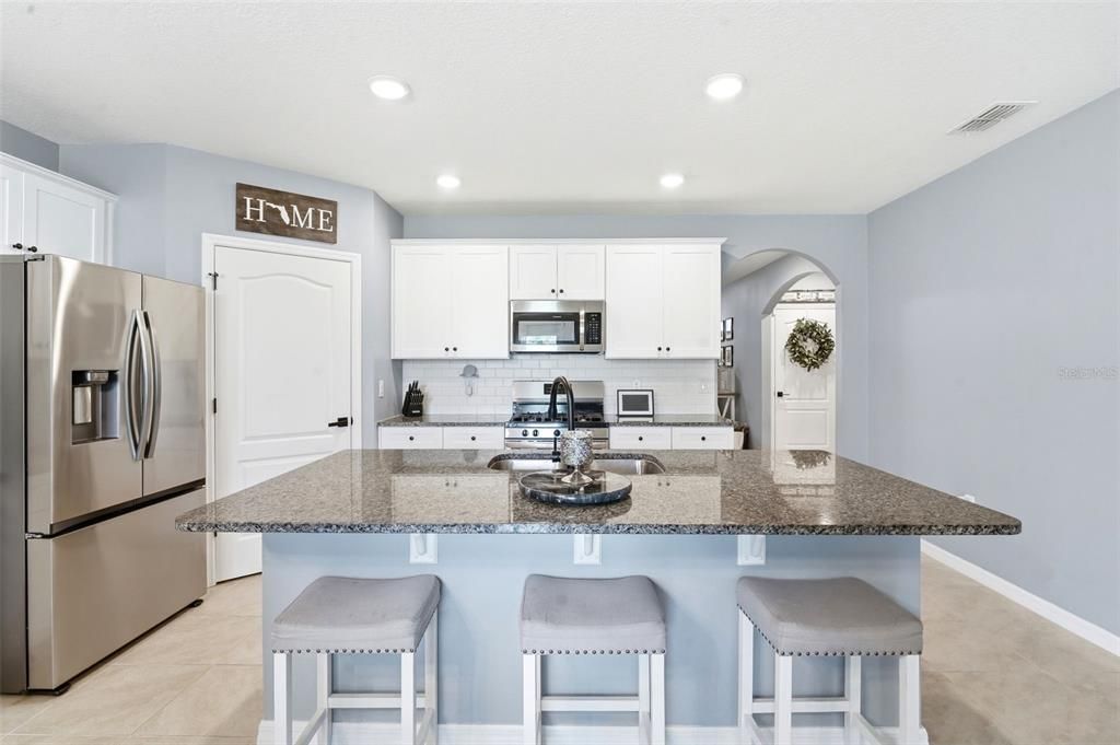 For Sale: $380,000 (4 beds, 2 baths, 1865 Square Feet)