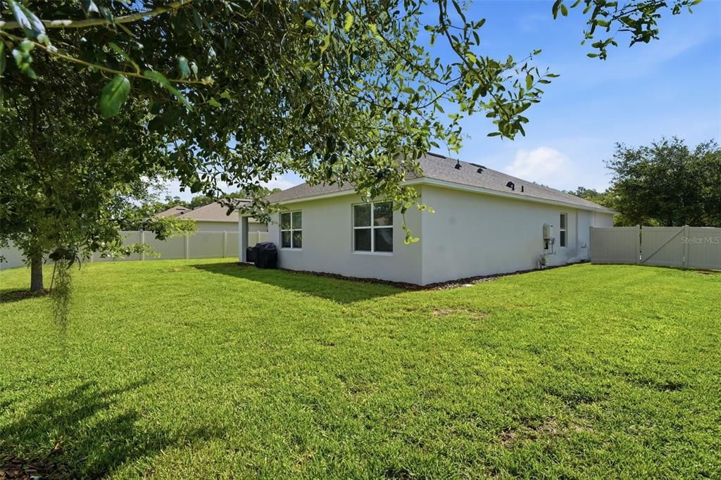 For Sale: $380,000 (4 beds, 2 baths, 1865 Square Feet)