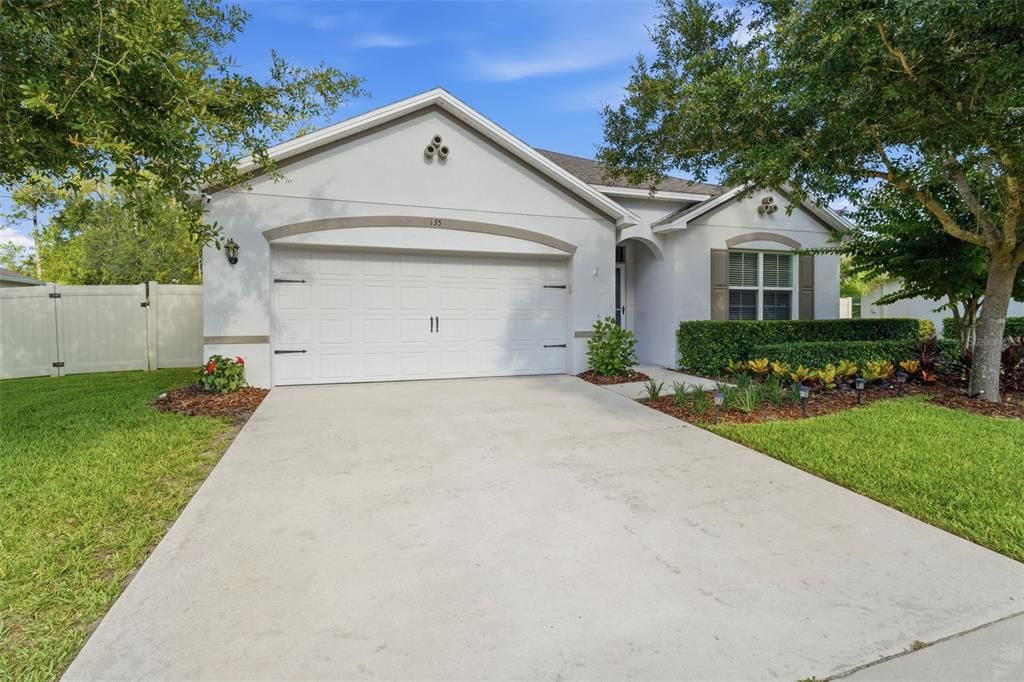 For Sale: $380,000 (4 beds, 2 baths, 1865 Square Feet)