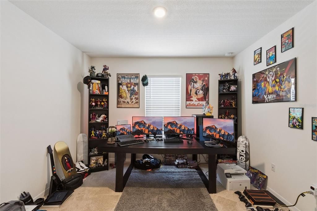 For Sale: $355,500 (4 beds, 2 baths, 1830 Square Feet)
