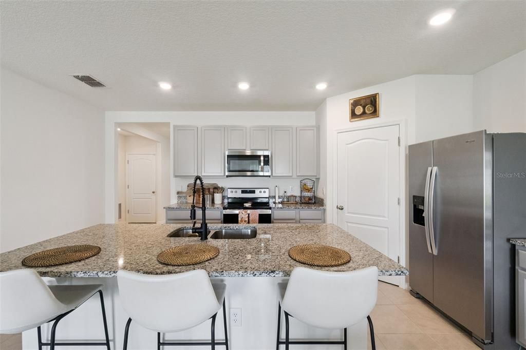 For Sale: $355,500 (4 beds, 2 baths, 1830 Square Feet)
