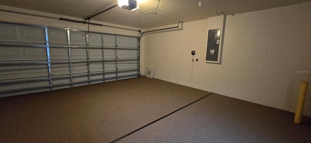 For Rent: $1,850 (4 beds, 2 baths, 2185 Square Feet)