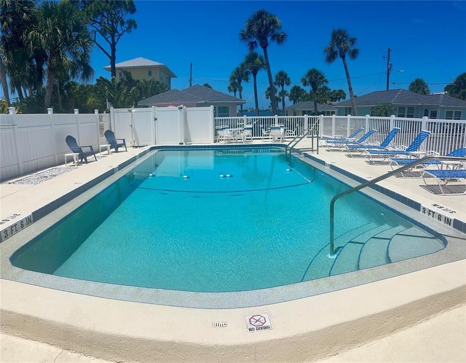 For Sale: $239,000 (1 beds, 1 baths, 478 Square Feet)