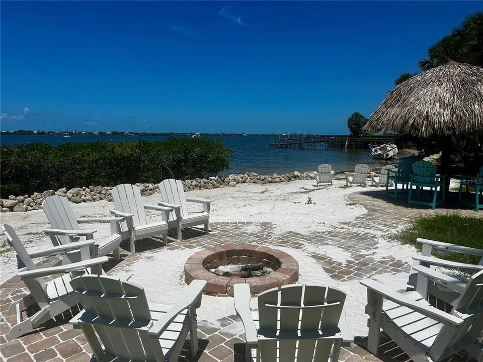 For Sale: $239,000 (1 beds, 1 baths, 478 Square Feet)