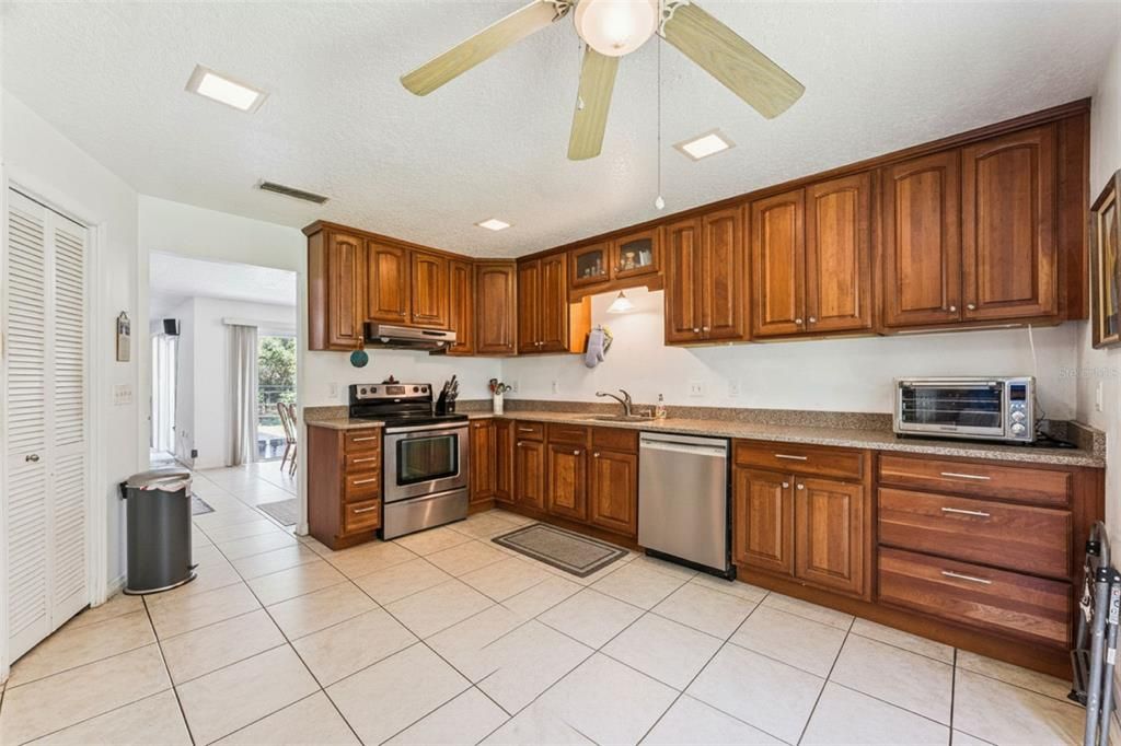 For Sale: $630,000 (3 beds, 2 baths, 2108 Square Feet)