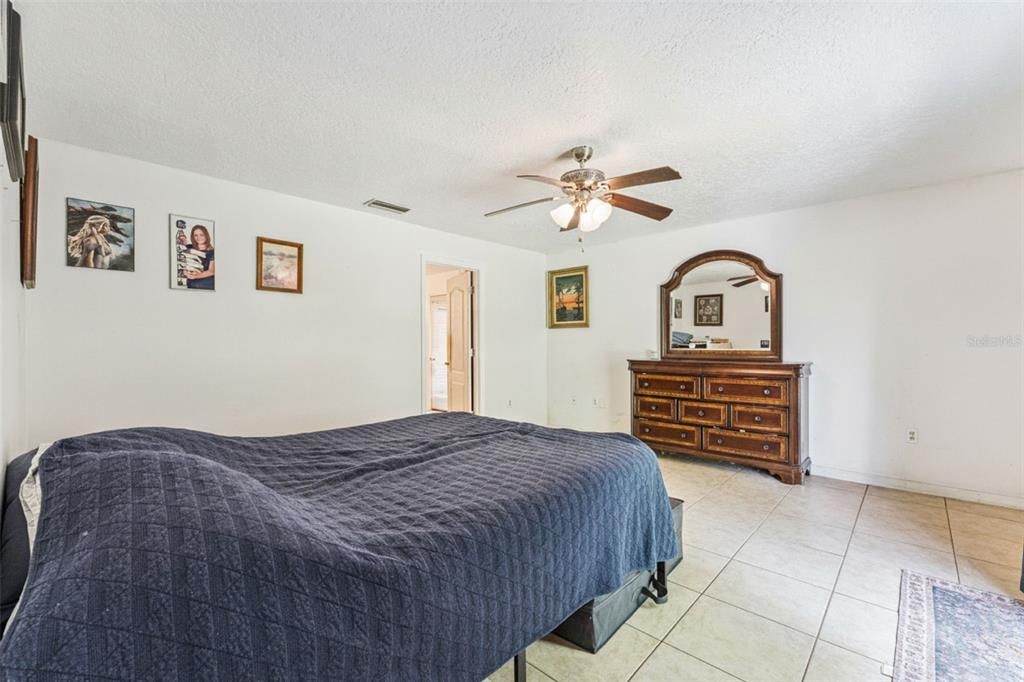 For Sale: $630,000 (3 beds, 2 baths, 2108 Square Feet)