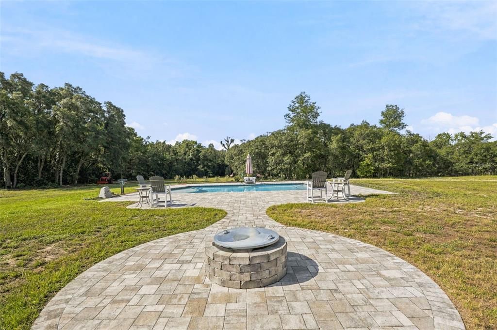 For Sale: $1,350,000 (3 beds, 3 baths, 3676 Square Feet)