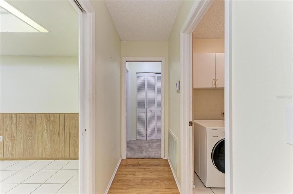 For Sale: $349,000 (2 beds, 2 baths, 1194 Square Feet)