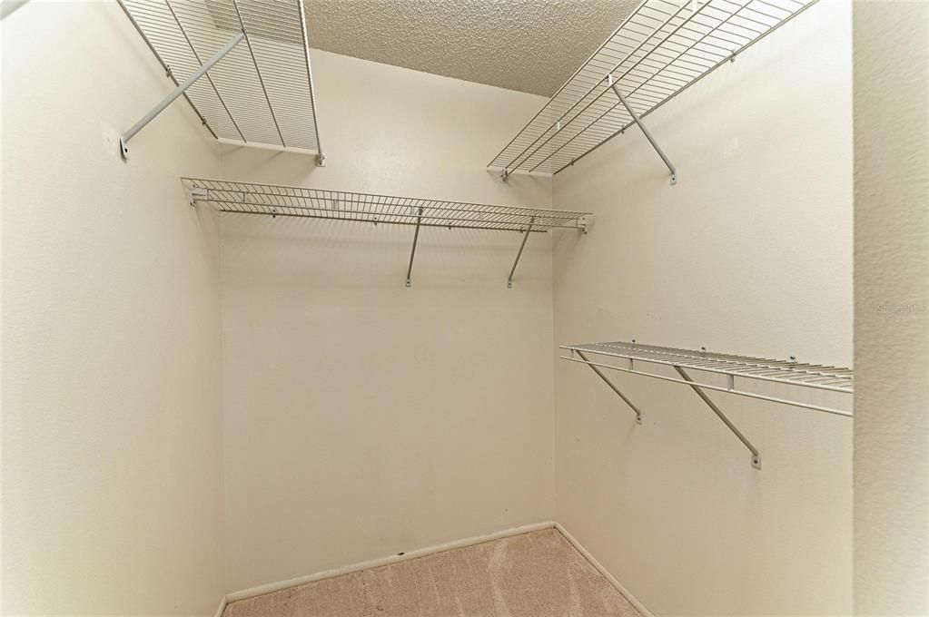 For Sale: $349,000 (2 beds, 2 baths, 1194 Square Feet)
