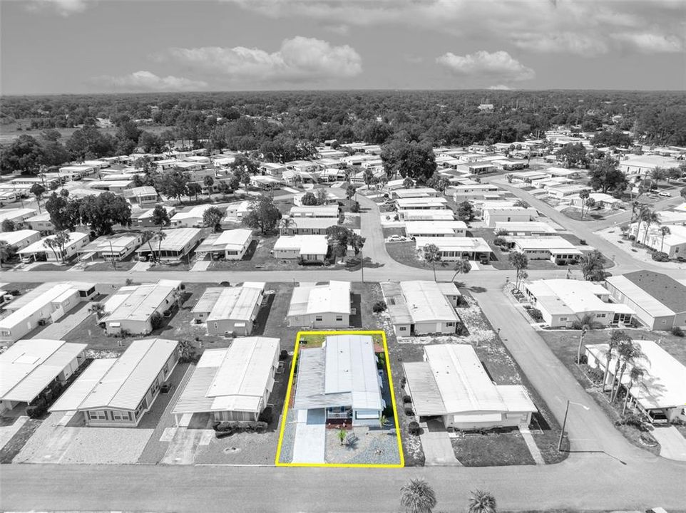 Active With Contract: $99,900 (2 beds, 2 baths, 1296 Square Feet)