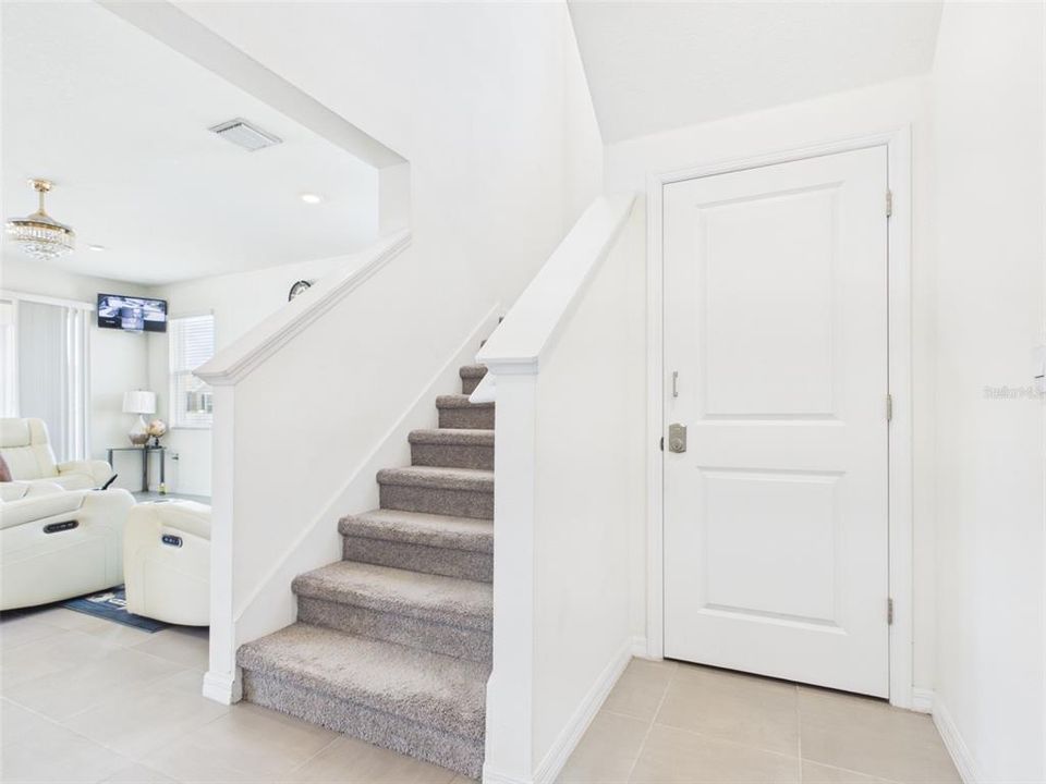 En Venta: $575,000 (5 camas, 4 baños, 4070 Pies cuadrados)