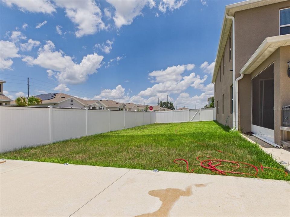 En Venta: $575,000 (5 camas, 4 baños, 4070 Pies cuadrados)