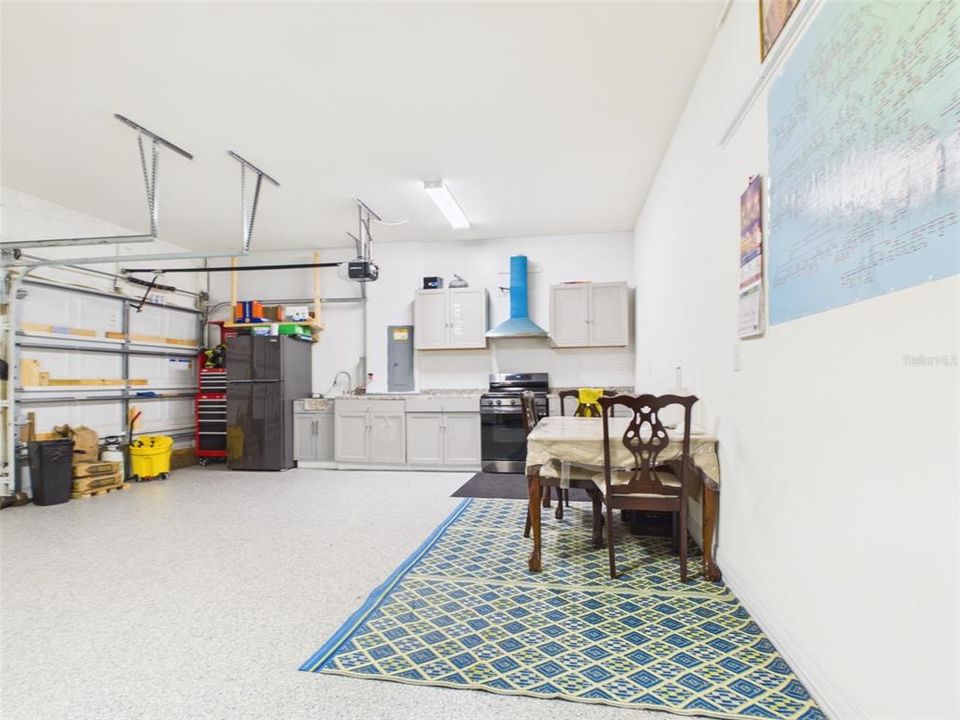 En Venta: $575,000 (5 camas, 4 baños, 4070 Pies cuadrados)