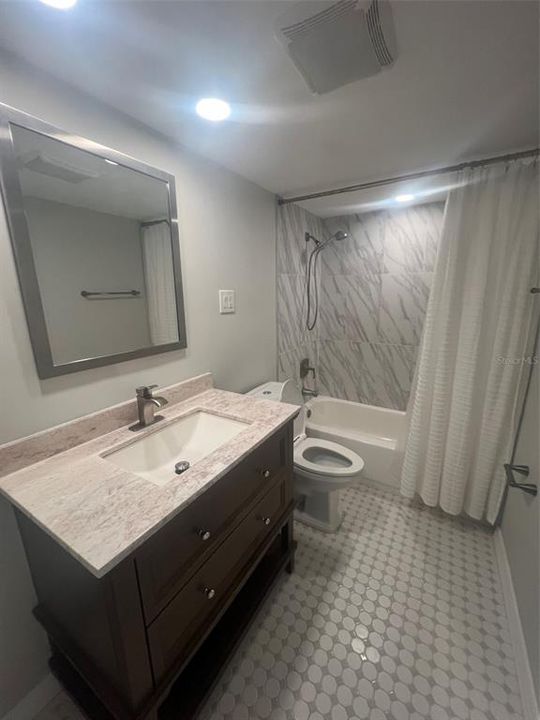 В аренду: $2,200 (2 спален, 2 ванн, 1240 Квадратных фут)