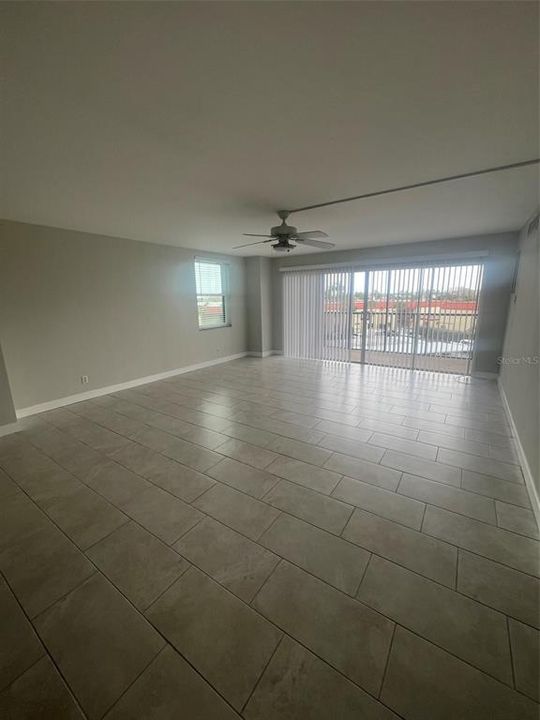 В аренду: $2,200 (2 спален, 2 ванн, 1240 Квадратных фут)
