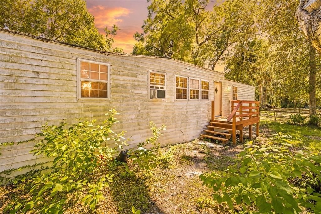 待售: $405,000 (4 贝兹, 2 浴室, 2323 平方英尺)