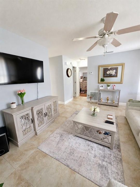 For Sale: $469,900 (3 beds, 2 baths, 1660 Square Feet)