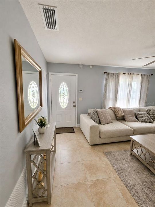 For Sale: $469,900 (3 beds, 2 baths, 1660 Square Feet)