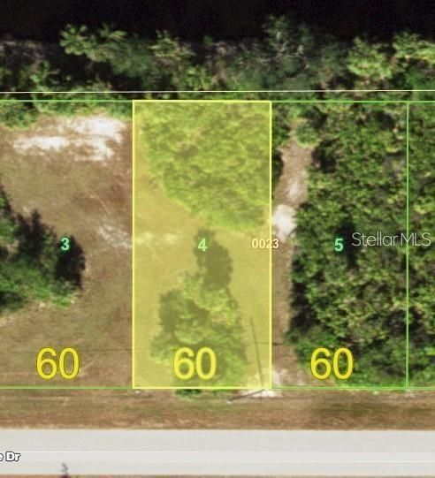 На продажу: $27,400 (0.17 acres)