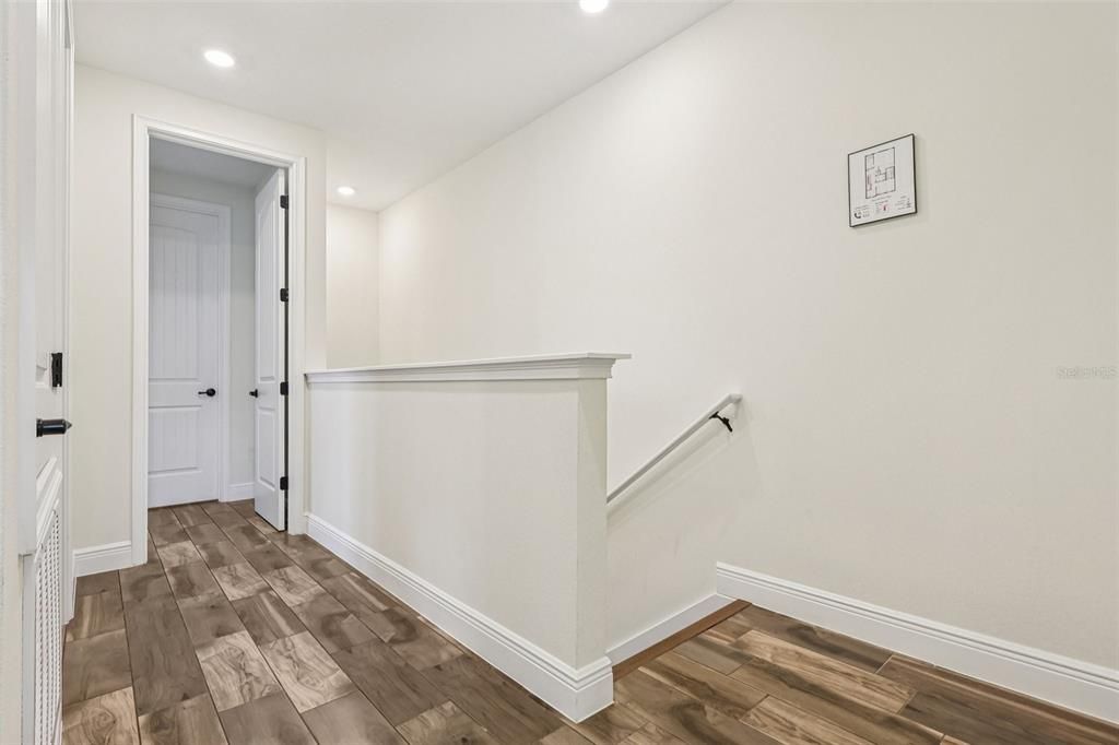 En Venta: $425,000 (3 camas, 3 baños, 1545 Pies cuadrados)