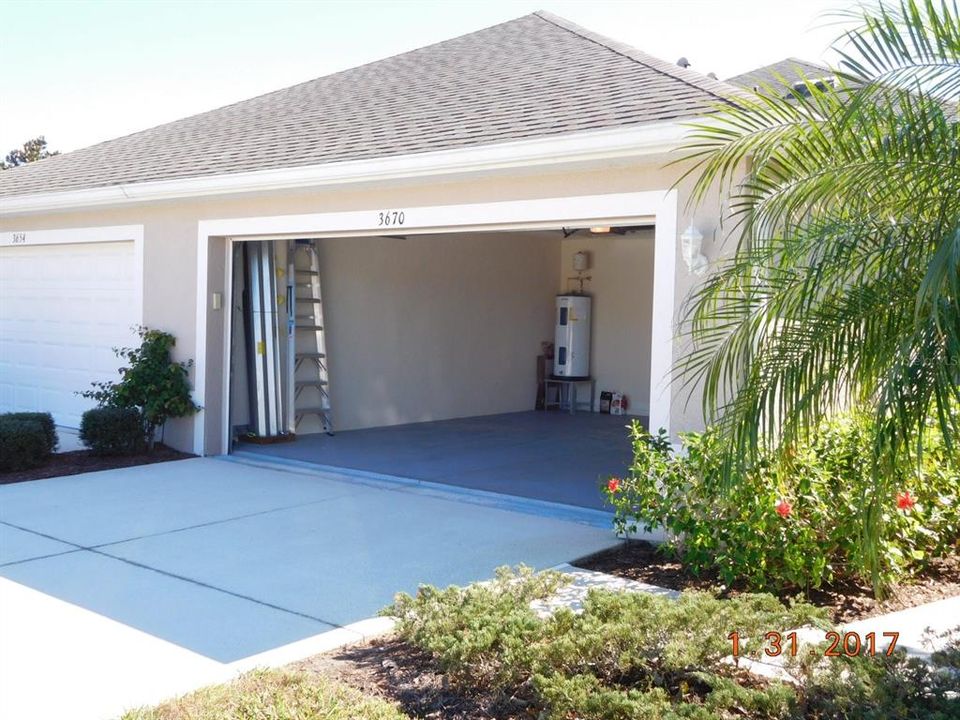 For Rent: $2,000 (2 beds, 2 baths, 1477 Square Feet)