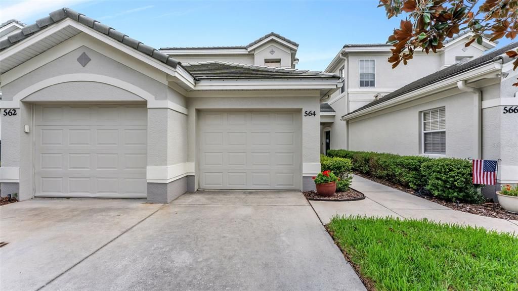 For Sale: $345,000 (2 beds, 2 baths, 1360 Square Feet)