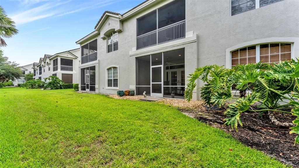For Sale: $345,000 (2 beds, 2 baths, 1360 Square Feet)