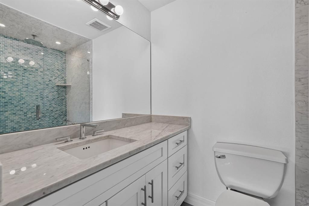 For Sale: $585,000 (2 beds, 2 baths, 1141 Square Feet)