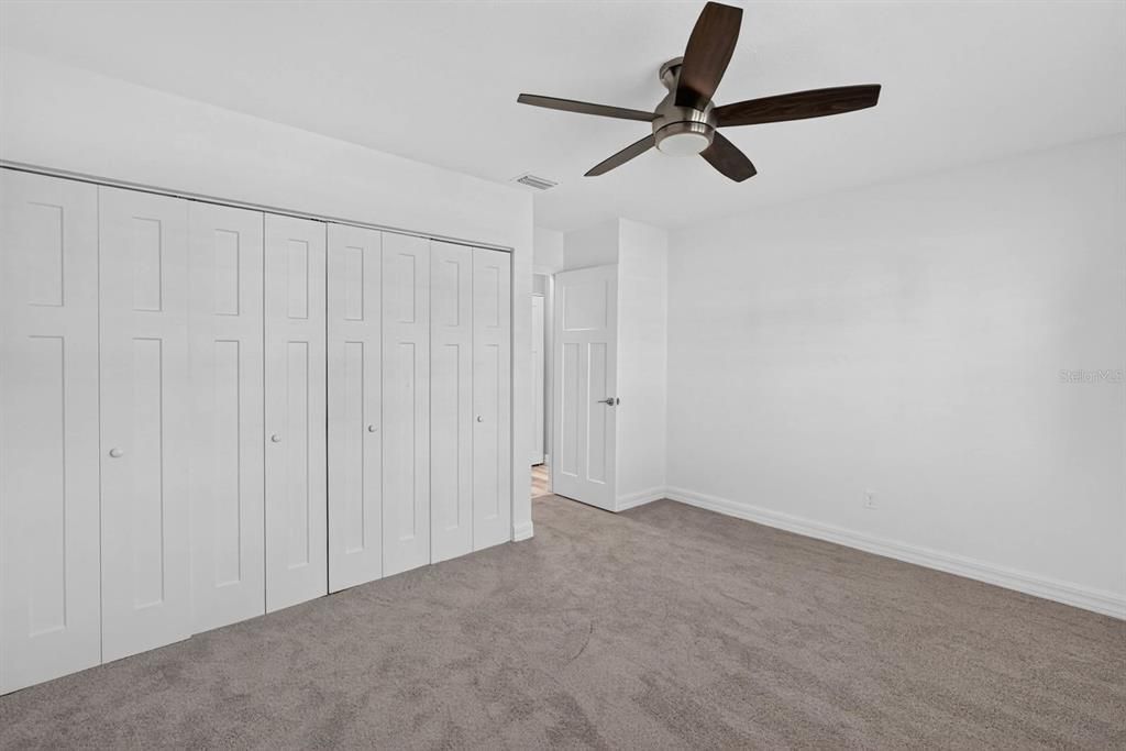 For Sale: $585,000 (2 beds, 2 baths, 1141 Square Feet)