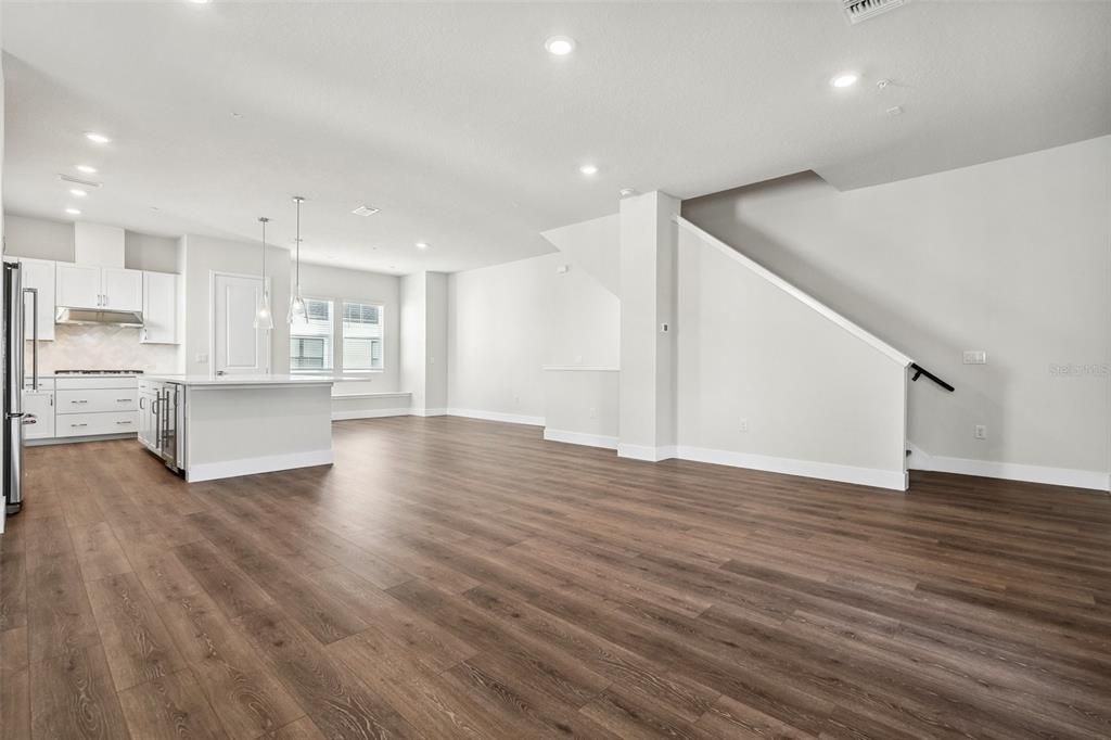 В аренду: $4,300 (3 спален, 3 ванн, 2334 Квадратных фут)