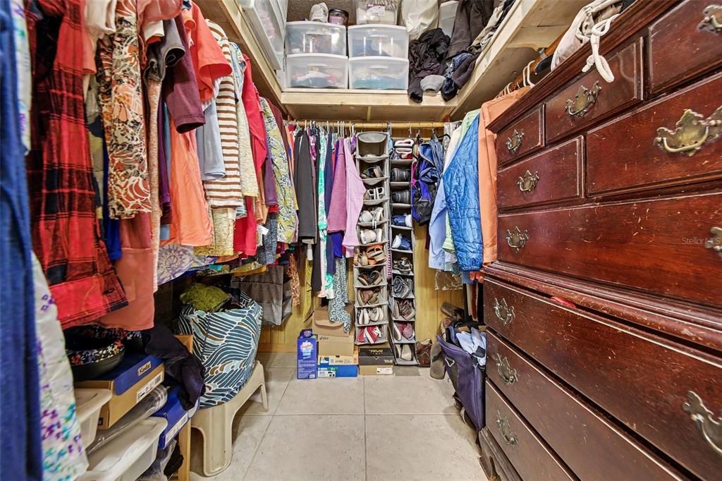 На продажу: $579,000 (3 спален, 2 ванн, 1828 Квадратных фут)