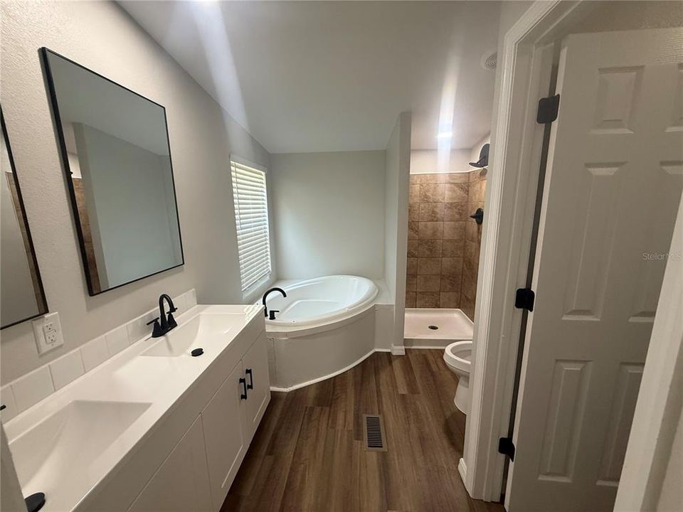En Venta: $208,362 (3 camas, 2 baños, 1080 Pies cuadrados)
