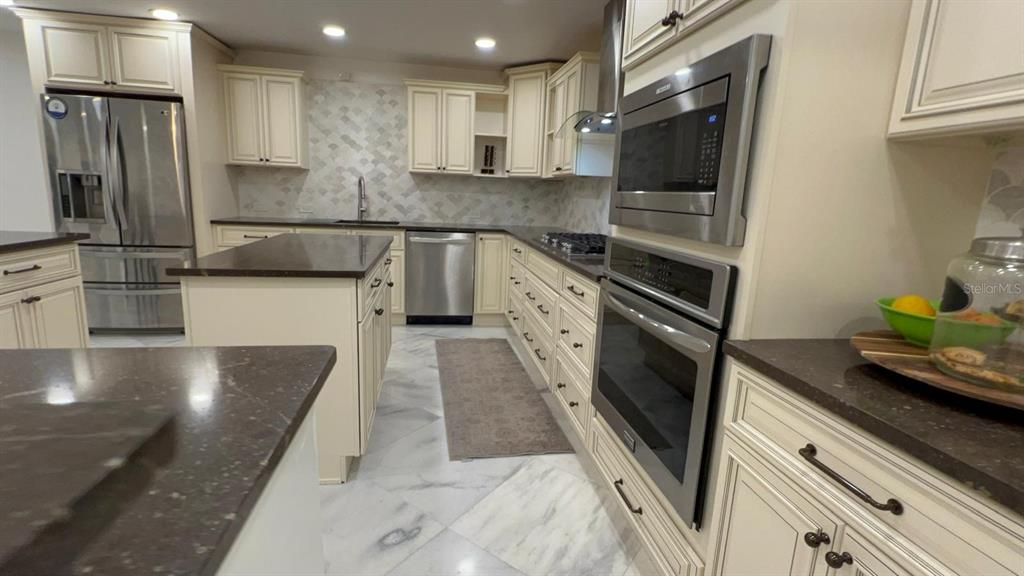 В аренду: $5,800 (4 спален, 4 ванн, 3482 Квадратных фут)
