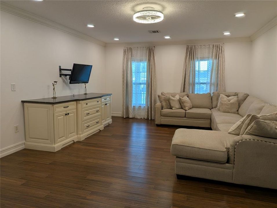 В аренду: $5,800 (4 спален, 4 ванн, 3482 Квадратных фут)