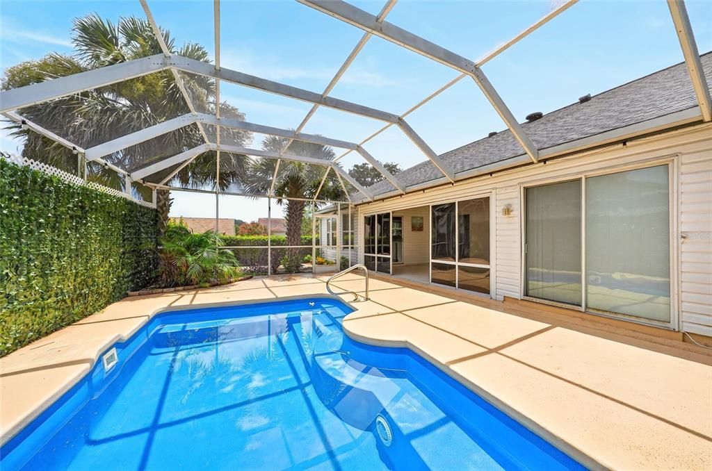 En Venta: $399,000 (2 camas, 2 baños, 1602 Pies cuadrados)
