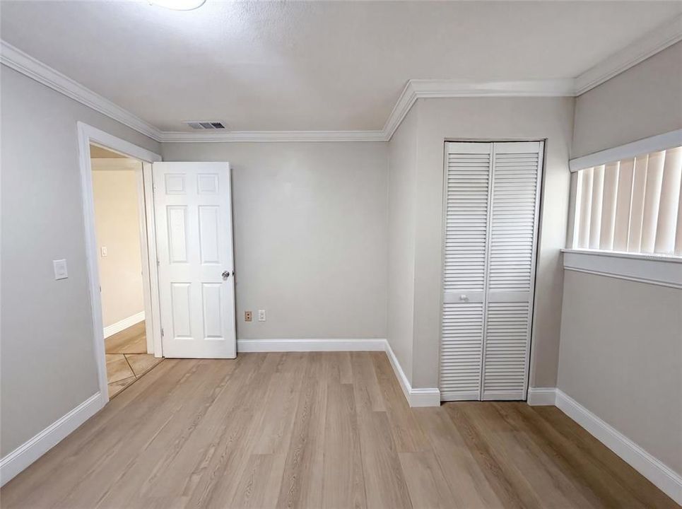For Sale: $289,000 (3 beds, 1 baths, 1066 Square Feet)