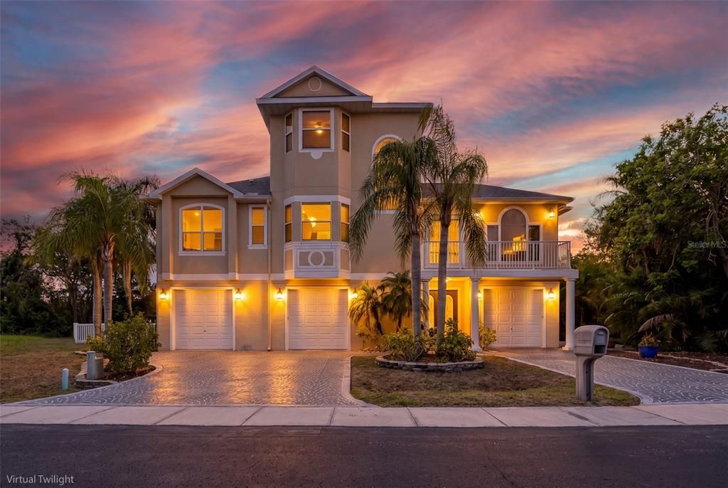 На продажу: $599,999 (3 спален, 3 ванн, 2367 Квадратных фут)