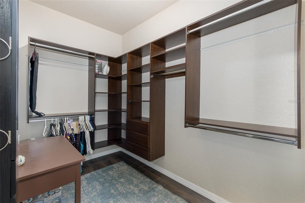 На продажу: $599,999 (3 спален, 3 ванн, 2367 Квадратных фут)