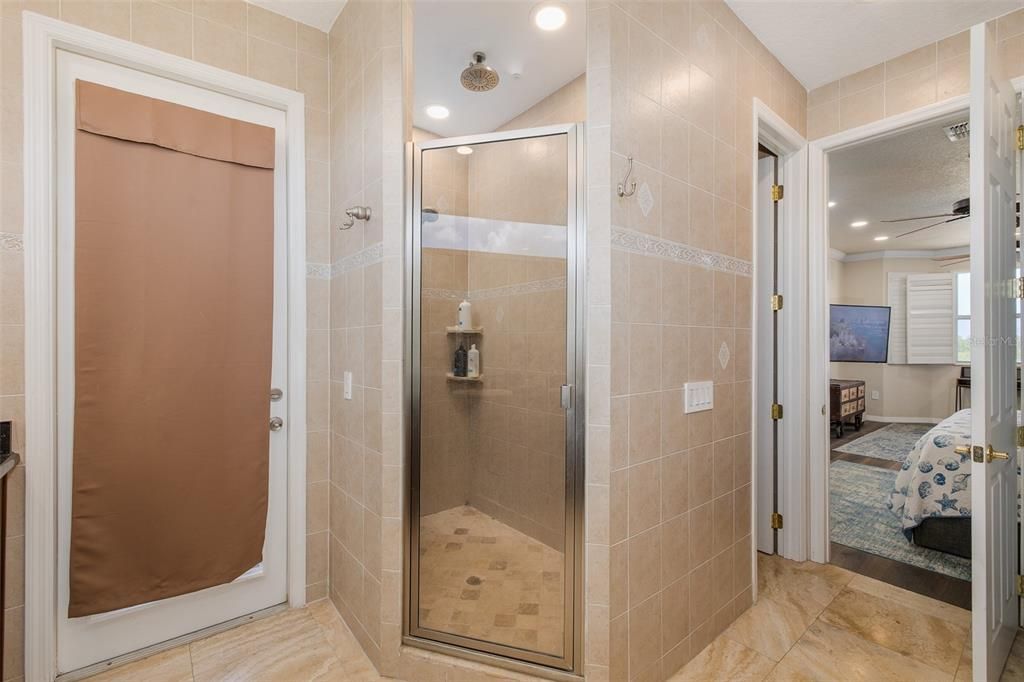 На продажу: $599,999 (3 спален, 3 ванн, 2367 Квадратных фут)