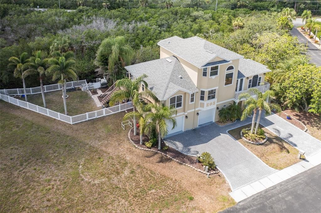 На продажу: $599,999 (3 спален, 3 ванн, 2367 Квадратных фут)