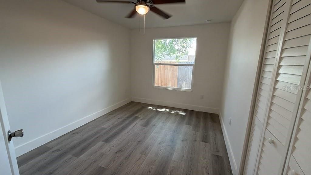 En Venta: $299,900 (3 camas, 2 baños, 1376 Pies cuadrados)