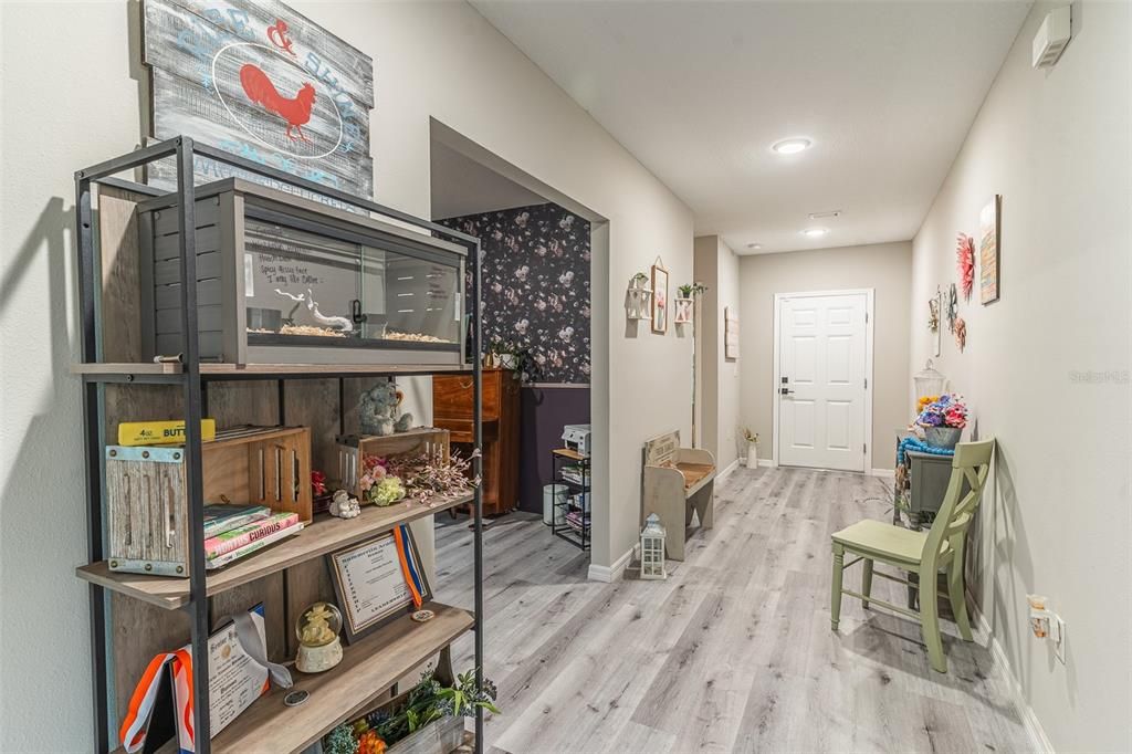 For Sale: $394,900 (5 beds, 3 baths, 2885 Square Feet)