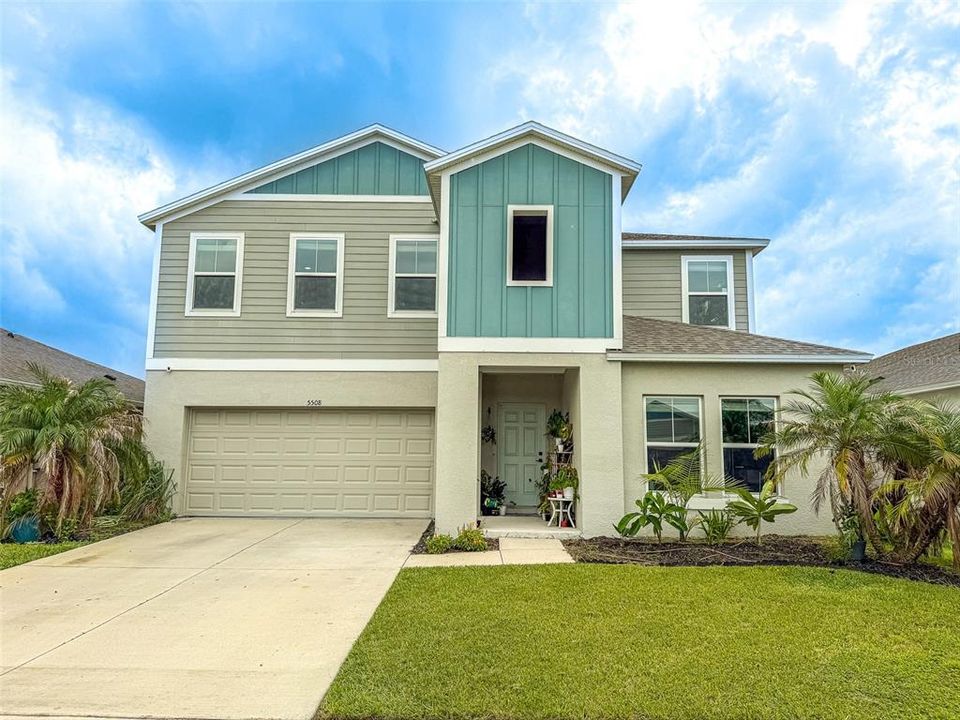 For Sale: $394,900 (5 beds, 3 baths, 2885 Square Feet)