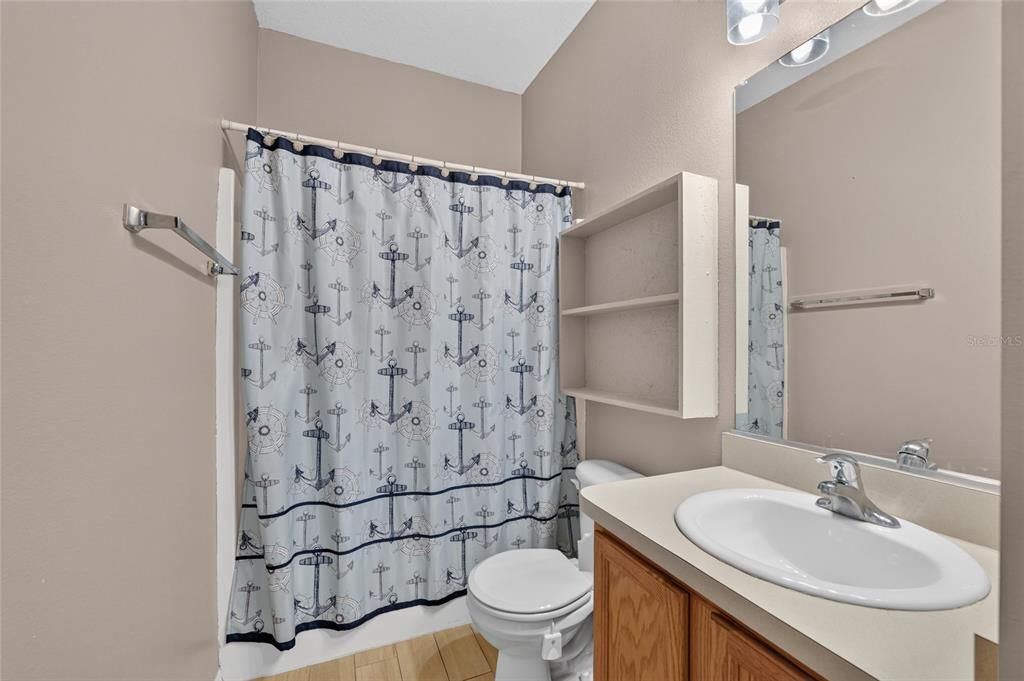 En Venta: $309,900 (3 camas, 2 baños, 2040 Pies cuadrados)