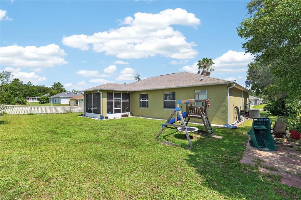 En Venta: $309,900 (3 camas, 2 baños, 2040 Pies cuadrados)