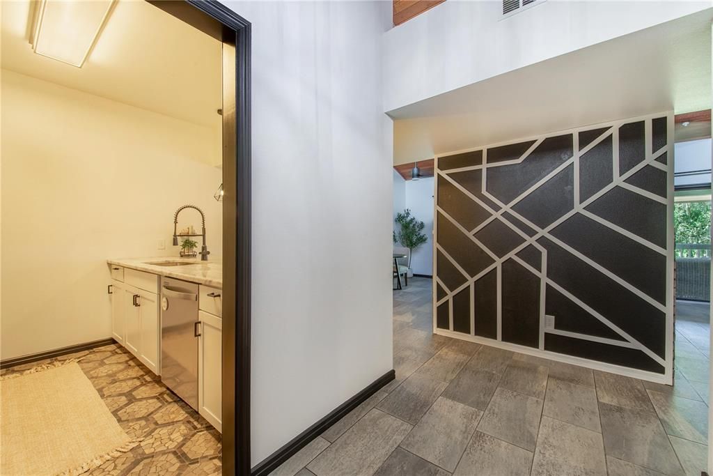 На продажу: $115,000 (1 спален, 1 ванн, 974 Квадратных фут)