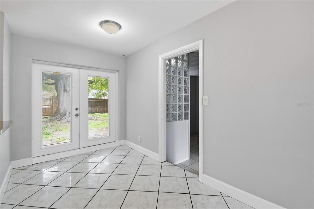 En Venta: $299,900 (3 camas, 1 baños, 1125 Pies cuadrados)