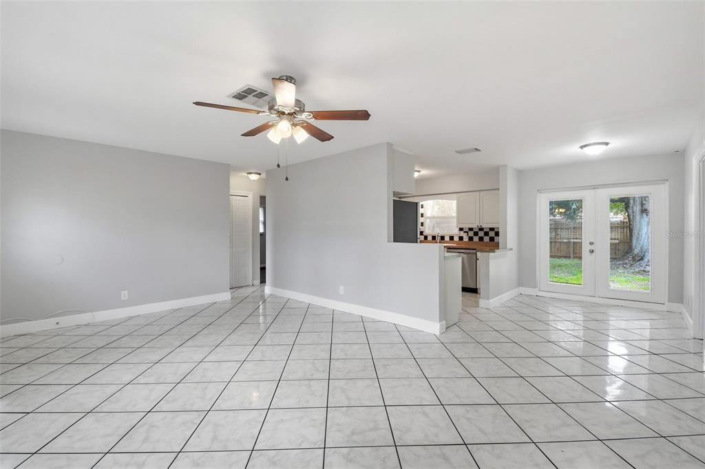 En Venta: $299,900 (3 camas, 1 baños, 1125 Pies cuadrados)