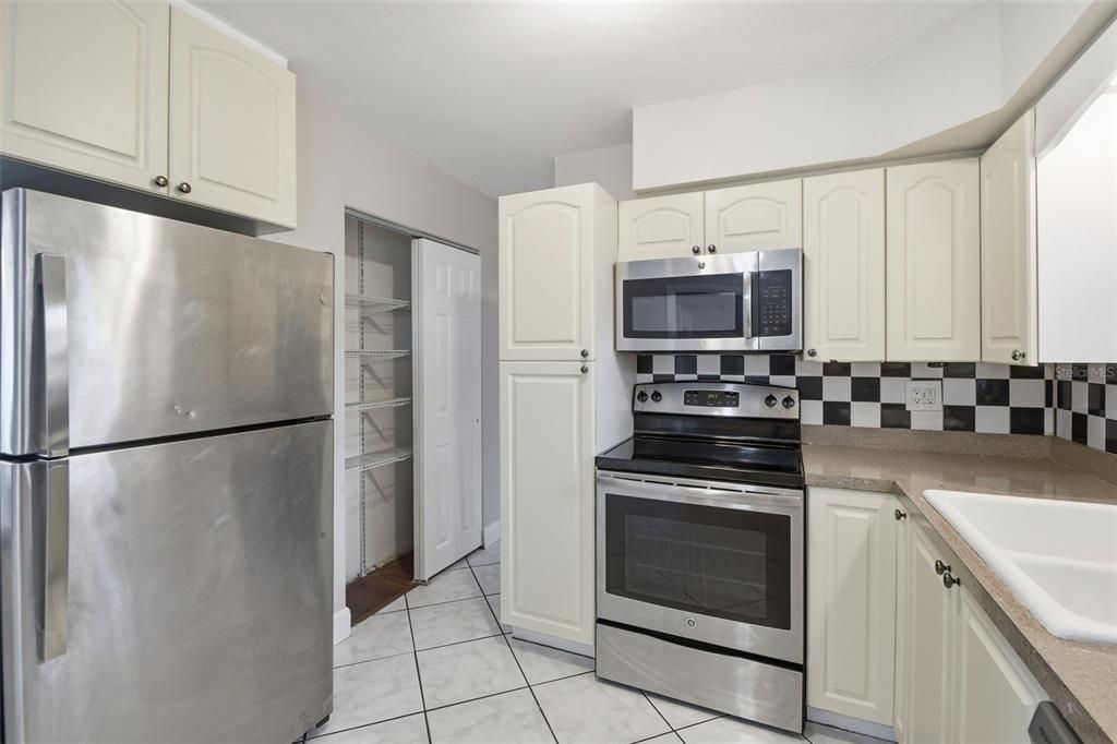 En Venta: $299,900 (3 camas, 1 baños, 1125 Pies cuadrados)
