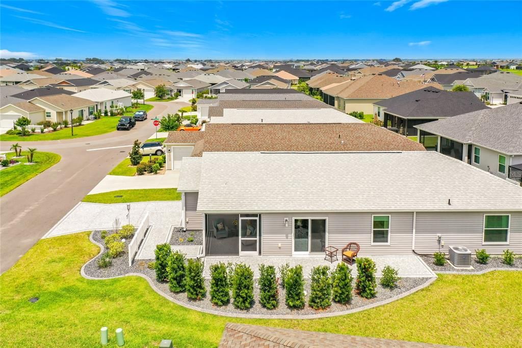 На продажу: $325,000 (2 спален, 2 ванн, 1256 Квадратных фут)